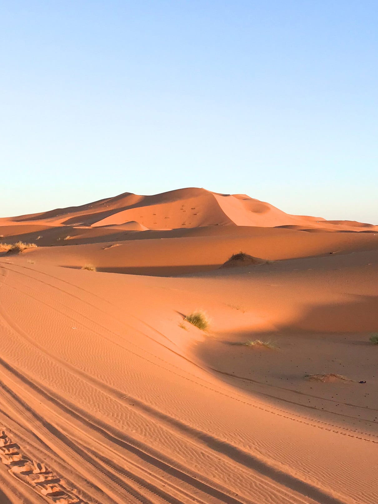 Mar de dunas del Erg Chebbi en Merzouga
