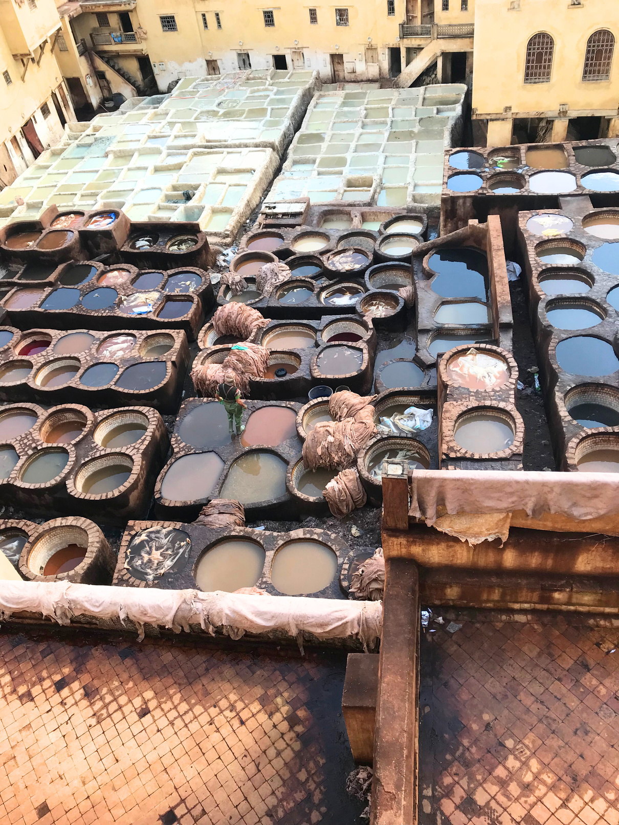 Curtidurías tradicionales de piel en Marruecos